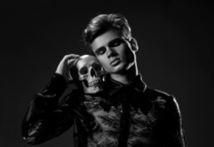 Maxime Ephritikhine: Men in Lace