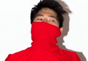 Pic de Nore: Knitted Action Sweaters and Pull-Overs