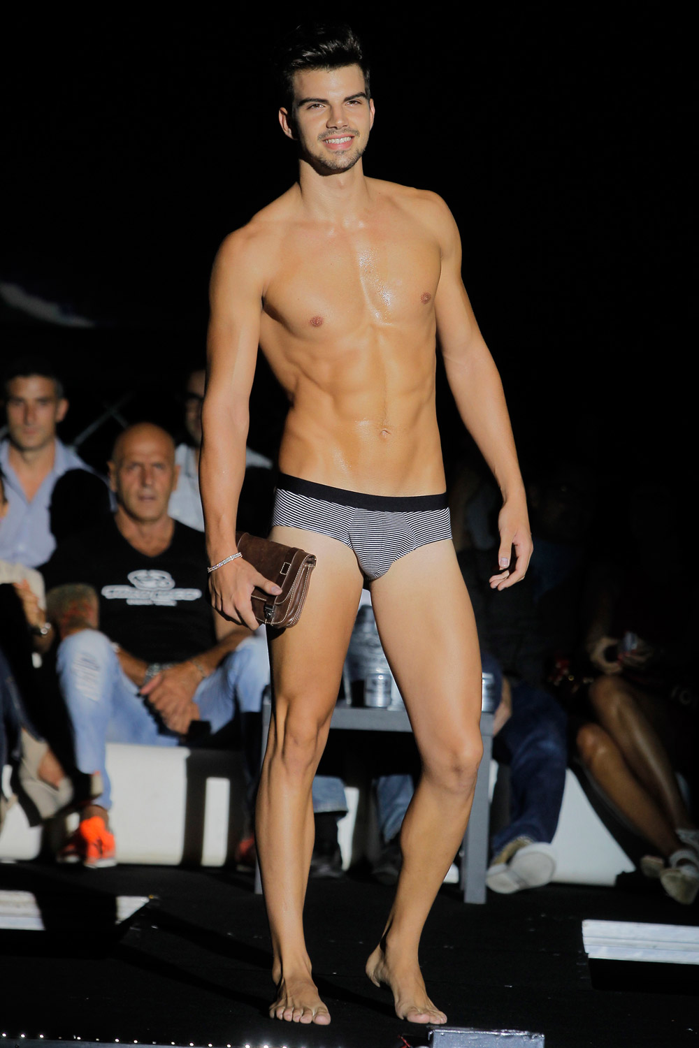 Valencia Fashion Week The Lens Collection Sexy Chic 2