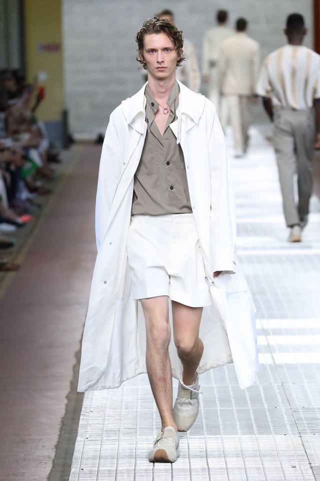 DIRK-BIKKEMBERGS-SS18-Look-25