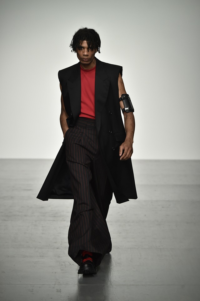 JOHNLAWRENCESULLIVAN_SS18_LOOK2