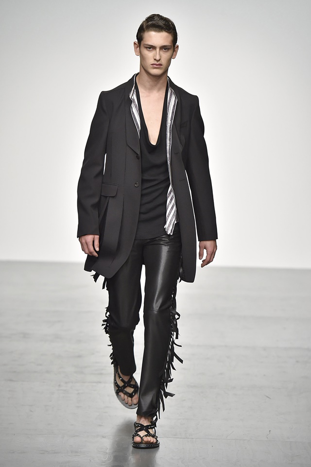 Songzio  Spring Summer 2018London Menswear Fashion Week Copyright Catwalking.com'One Time Only' PublicationEditorial Use Only