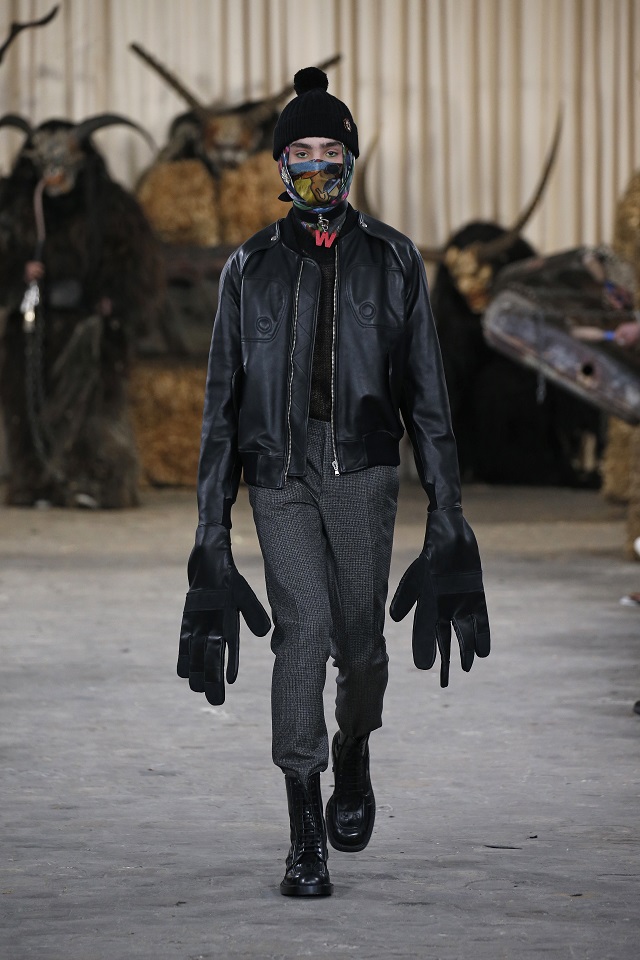 WALTER VAN BEIRENDONCK MEN FW17, Paris, 1/18/2017