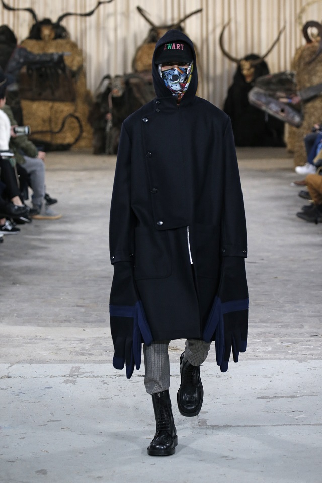 WALTER VAN BEIRENDONCK MEN FW17, Paris, 1/18/2017